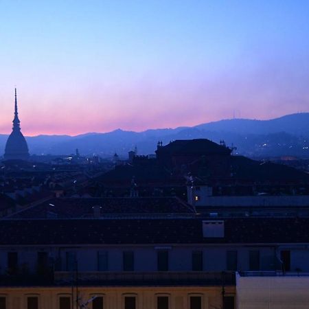 Apartamento Una Finestra Sui Tetti Di Torino Exterior foto