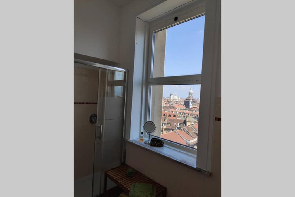 Apartamento Una Finestra Sui Tetti Di Torino Exterior foto