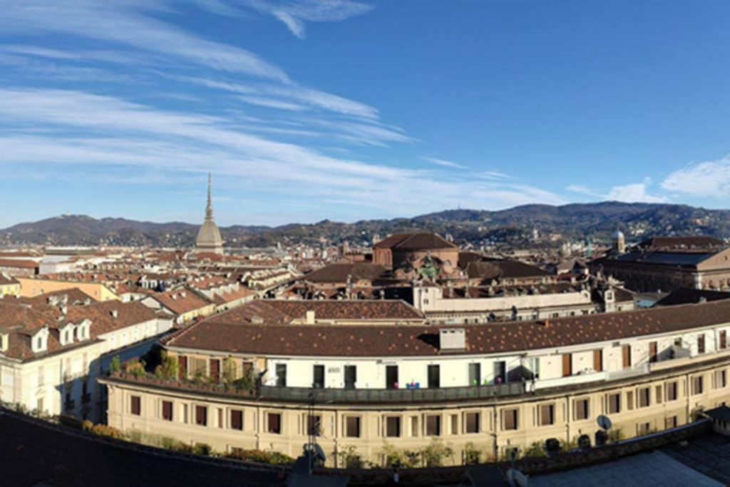 Apartamento Una Finestra Sui Tetti Di Torino Exterior foto