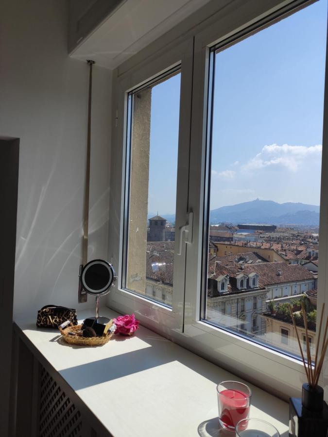 Apartamento Una Finestra Sui Tetti Di Torino Exterior foto