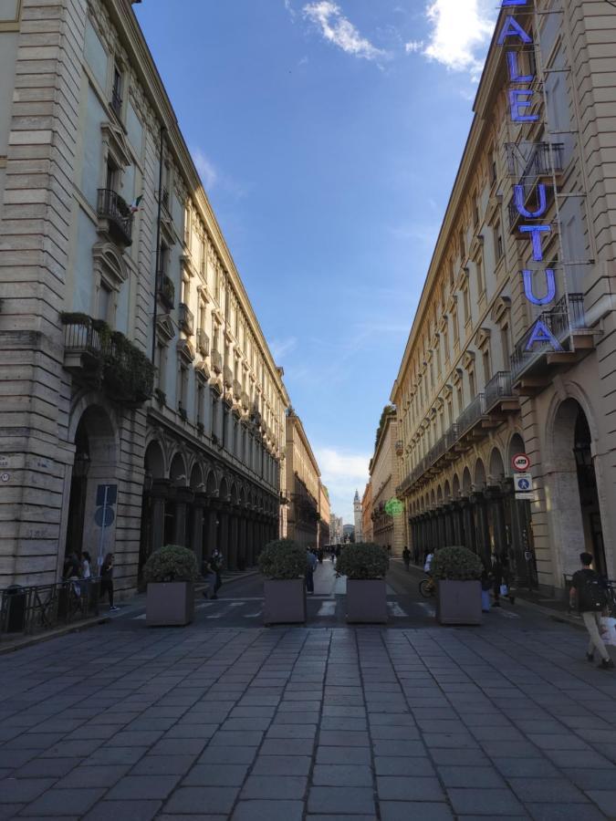 Apartamento Una Finestra Sui Tetti Di Torino Exterior foto